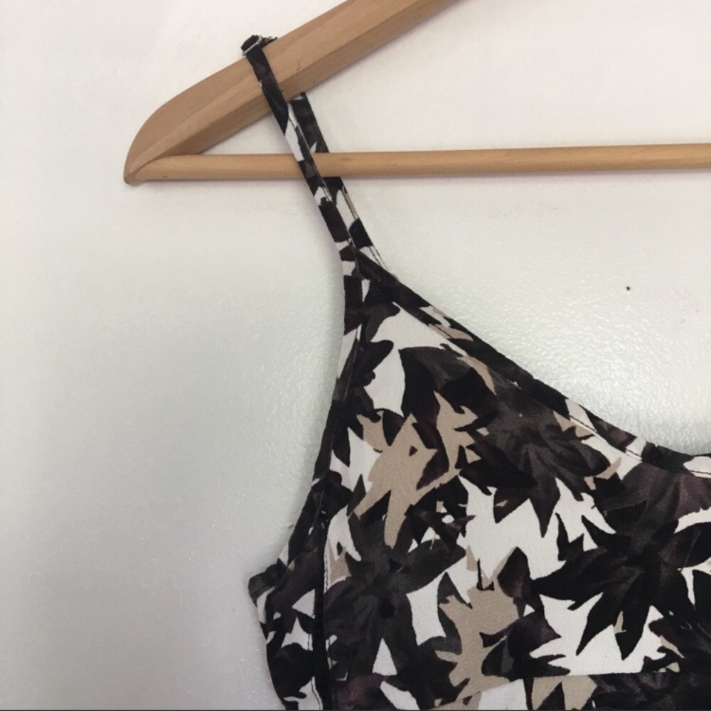 Aritzia Sunday Best cropped floral tank